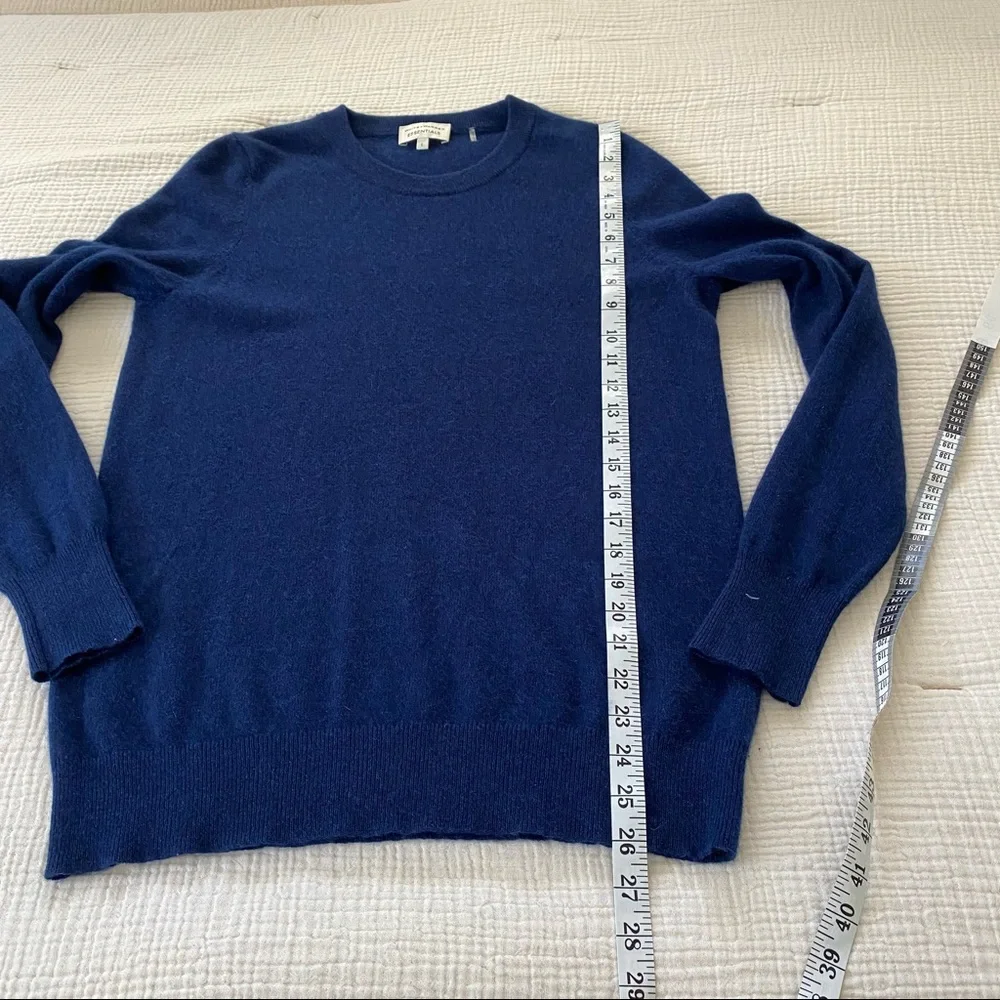 ❌SOLD❌ White + Warren Essentials Navy Cashmere Sweater - Picture 6 of 7